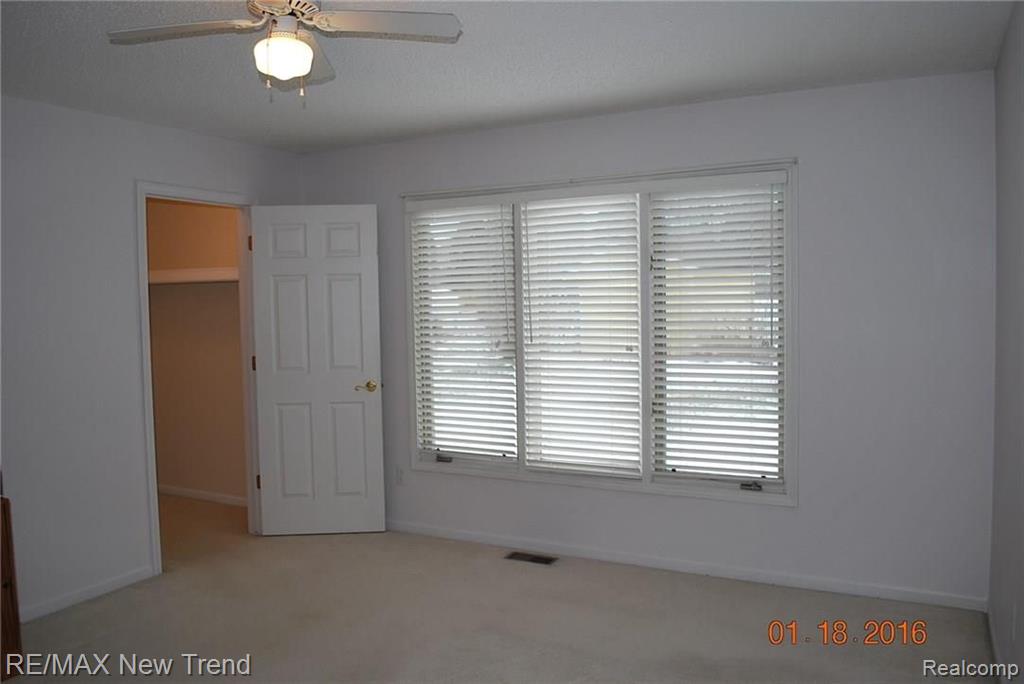 21685 River Ridge Trail Farmington Hills, MI 48335 - Photo 9 of 13