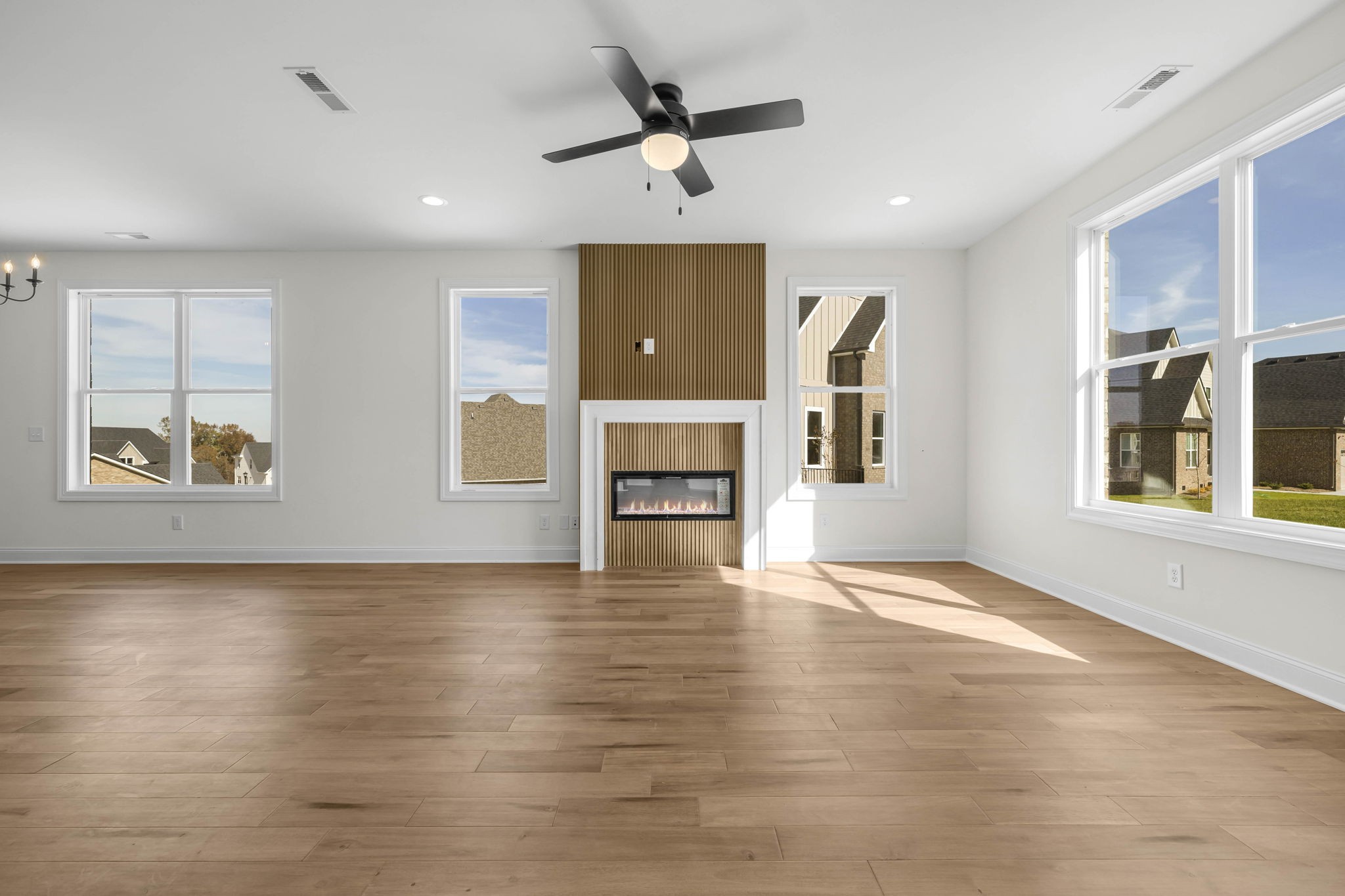 310 Chimney Ridge La Vergne, TN 37086 - Photo 5 of 43 Gallery Image 5