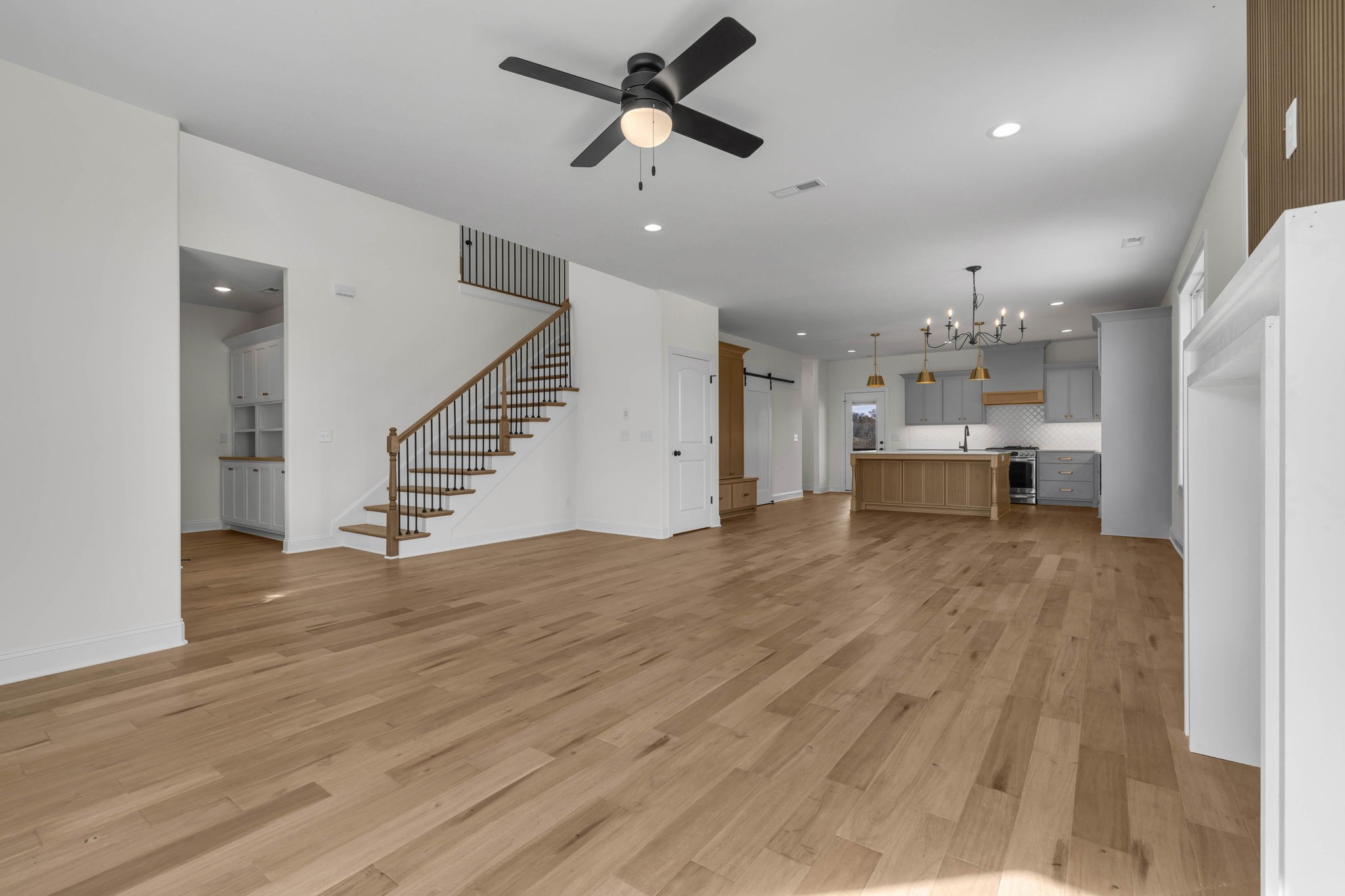 310 Chimney Ridge La Vergne, TN 37086 - Photo 8 of 43 Gallery Image 8