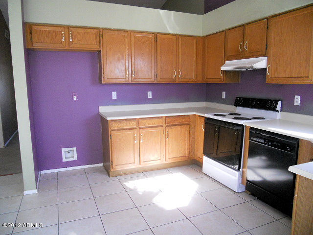1055 North Recker Road, Unit 1229 Mesa, AZ 85205 - Photo 7 of 33 023-290734 - kitchen 2