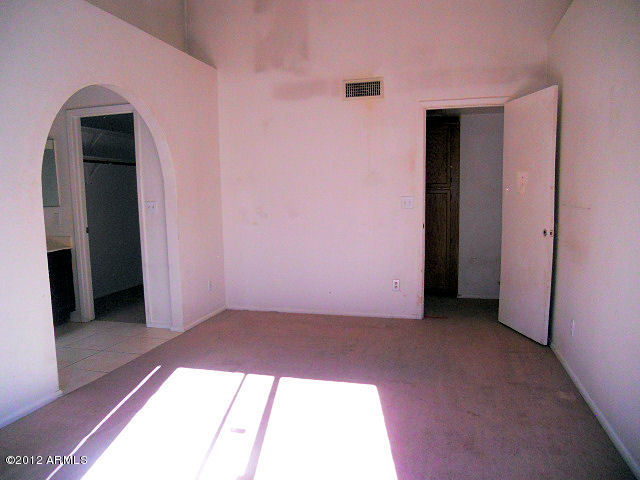 1055 North Recker Road, Unit 1229 Mesa, AZ 85205 - Photo 8 of 33 023-290734 - master bedroom 2
