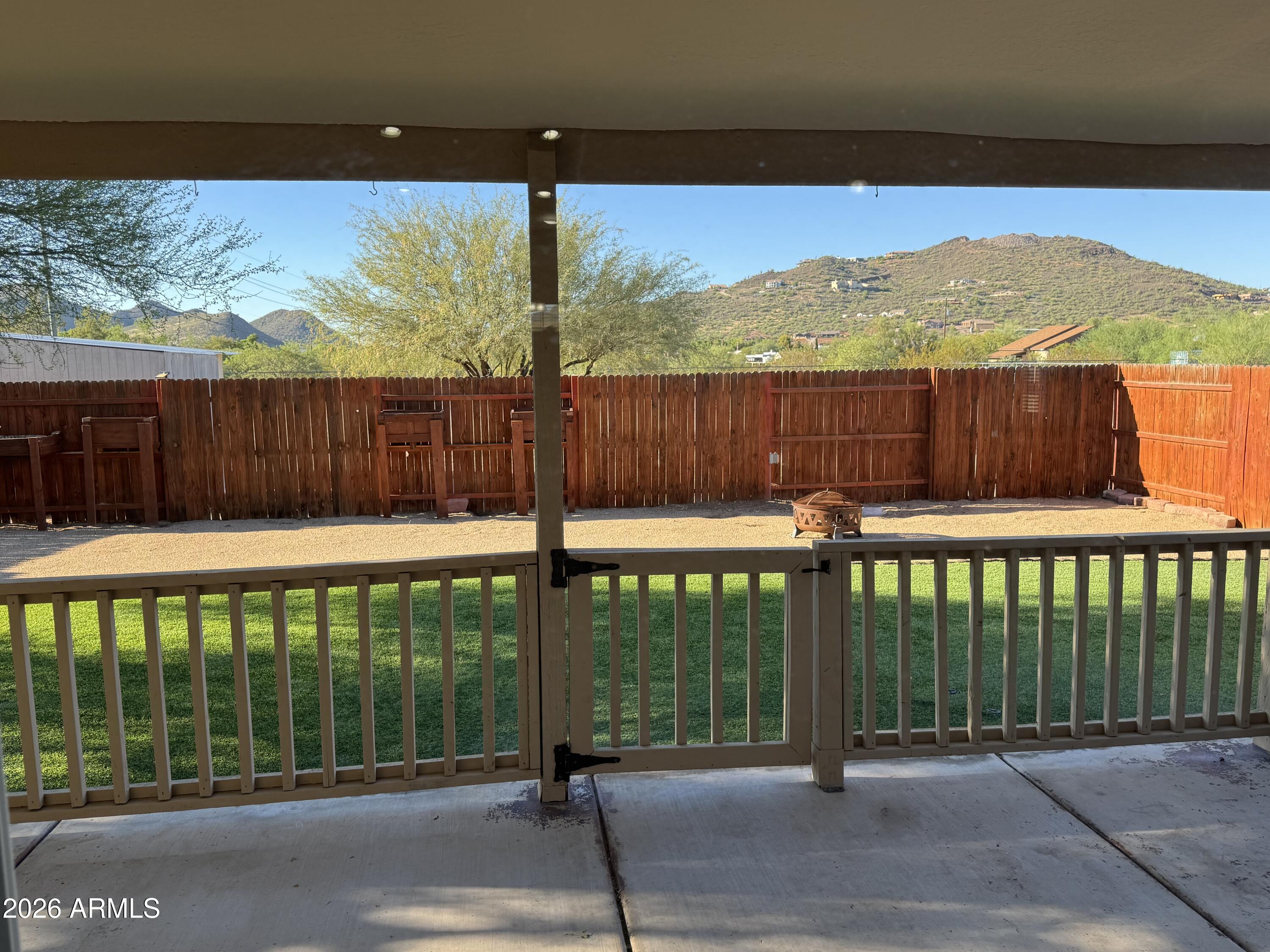 2707 West Irvine Road Phoenix, AZ 85086 - Photo 12 of 40 Privateyard4_Irvine