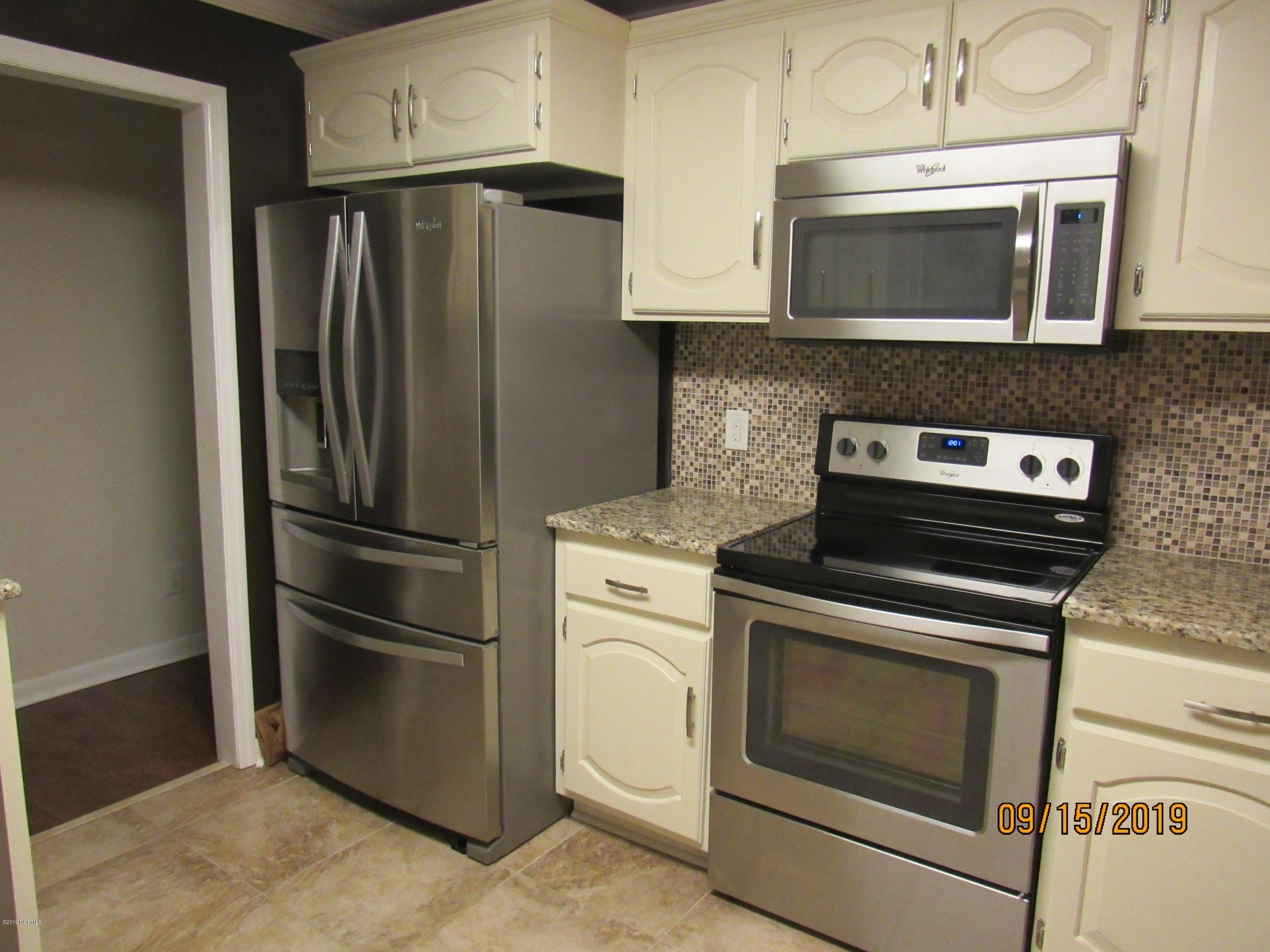 234 Country Club Road Whiteville, NC 28472 - Photo 11 of 23 IMG_5572