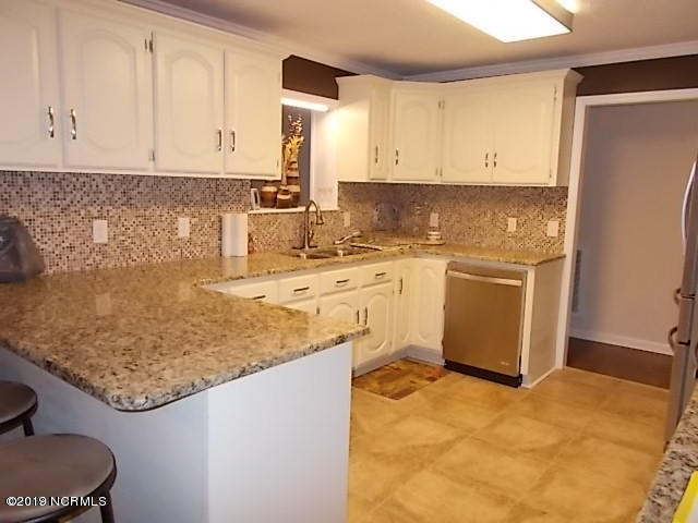 234 Country Club Road Whiteville, NC 28472 - Photo 6 of 23 234 CC RD Kitchen 2019