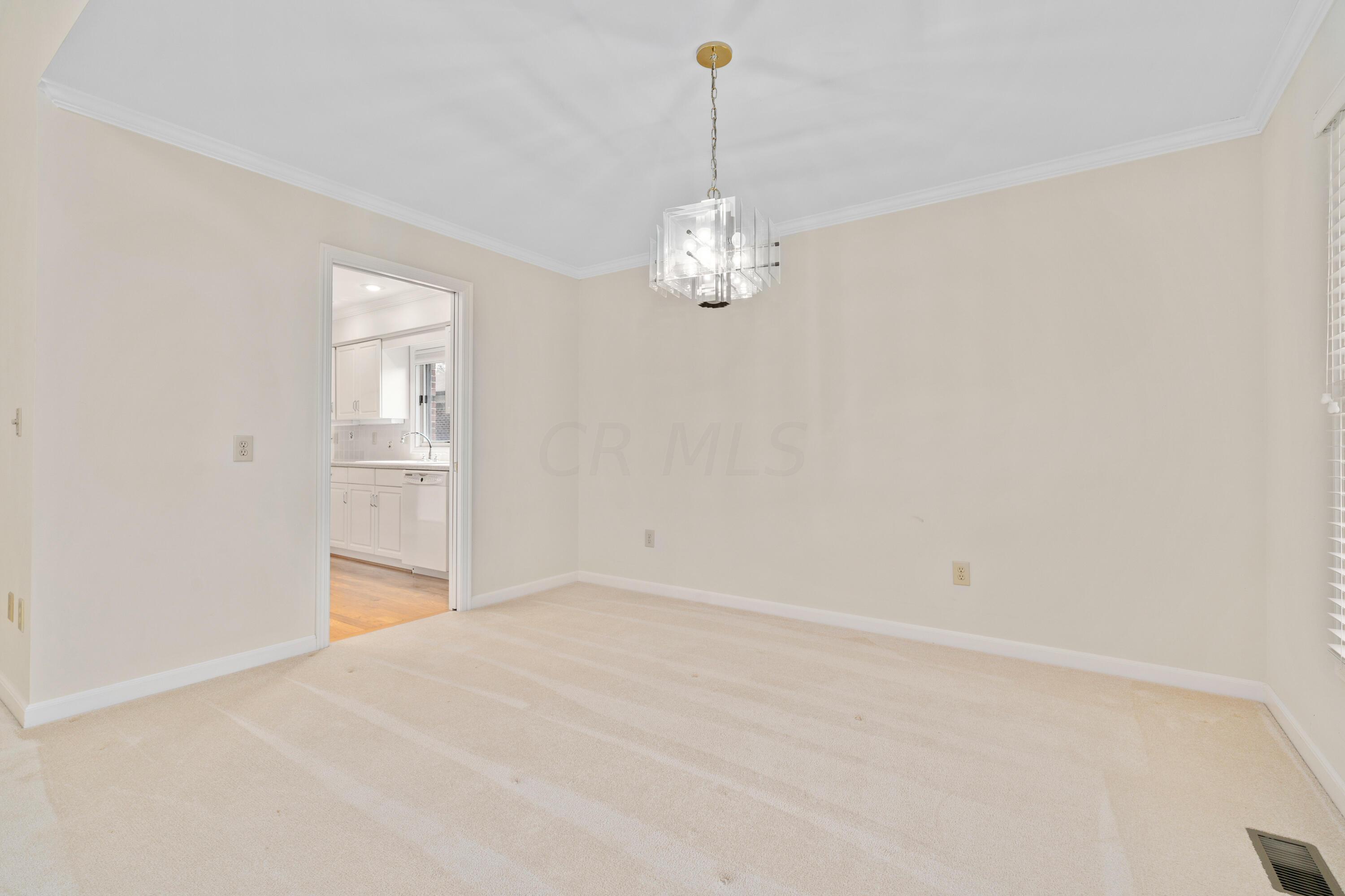 5731 Newgate Road Dublin, OH 43017 - Photo 7 of 39 Gallery Image 7