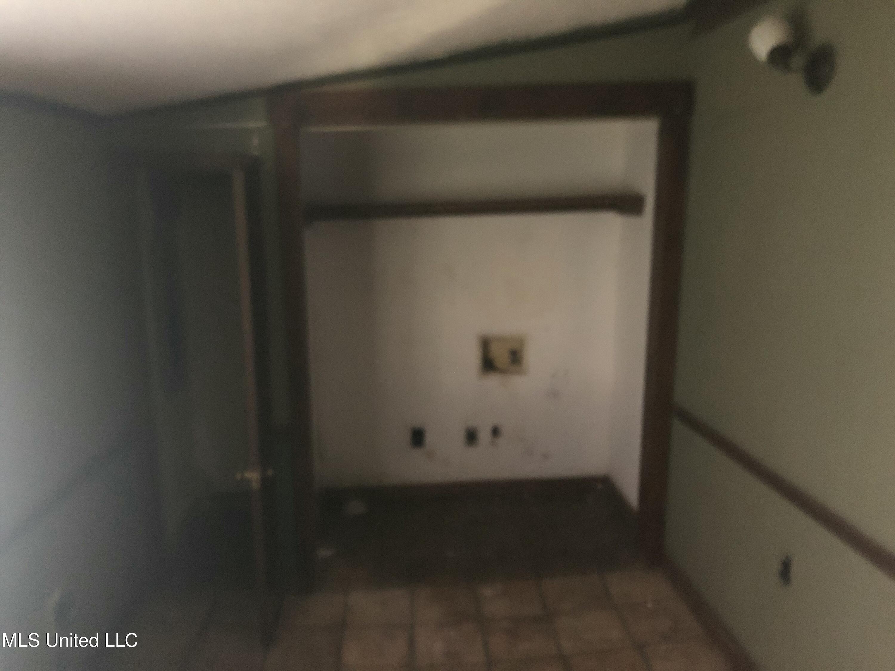 4080 Lake Road Jackson, MS 39212 - Photo 13 of 25 Lake rd-13 - Copy (2)