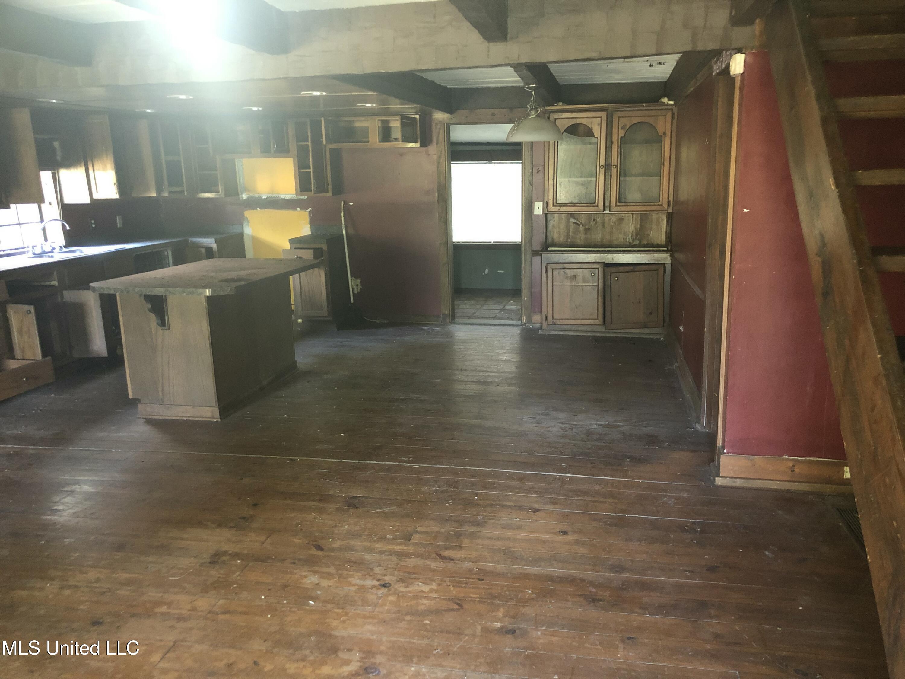 4080 Lake Road Jackson, MS 39212 - Photo 8 of 25 Lake rd-8 - Copy (2)