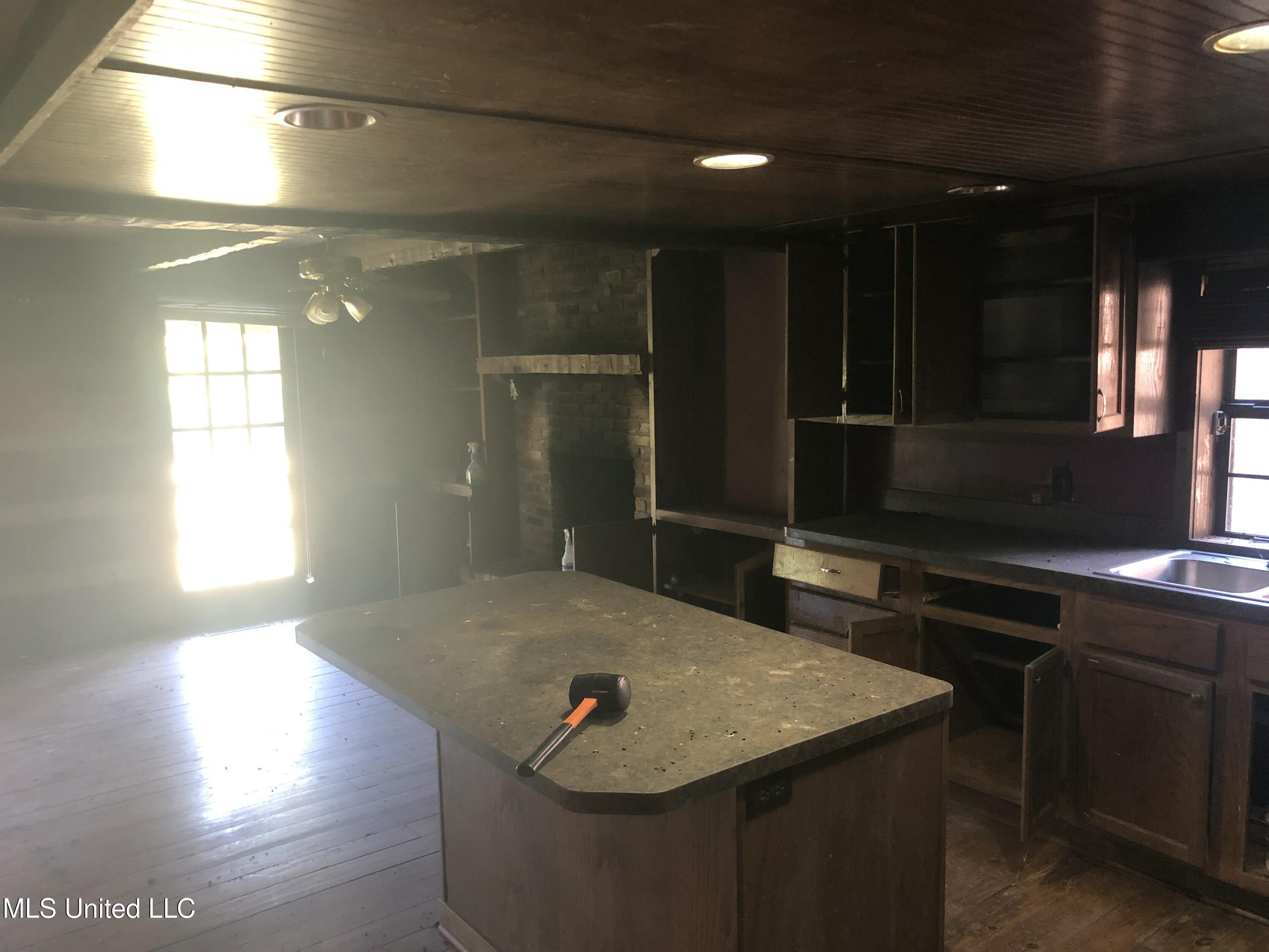 4080 Lake Road Jackson, MS 39212 - Photo 9 of 25 Lake rd-9 - Copy (2)