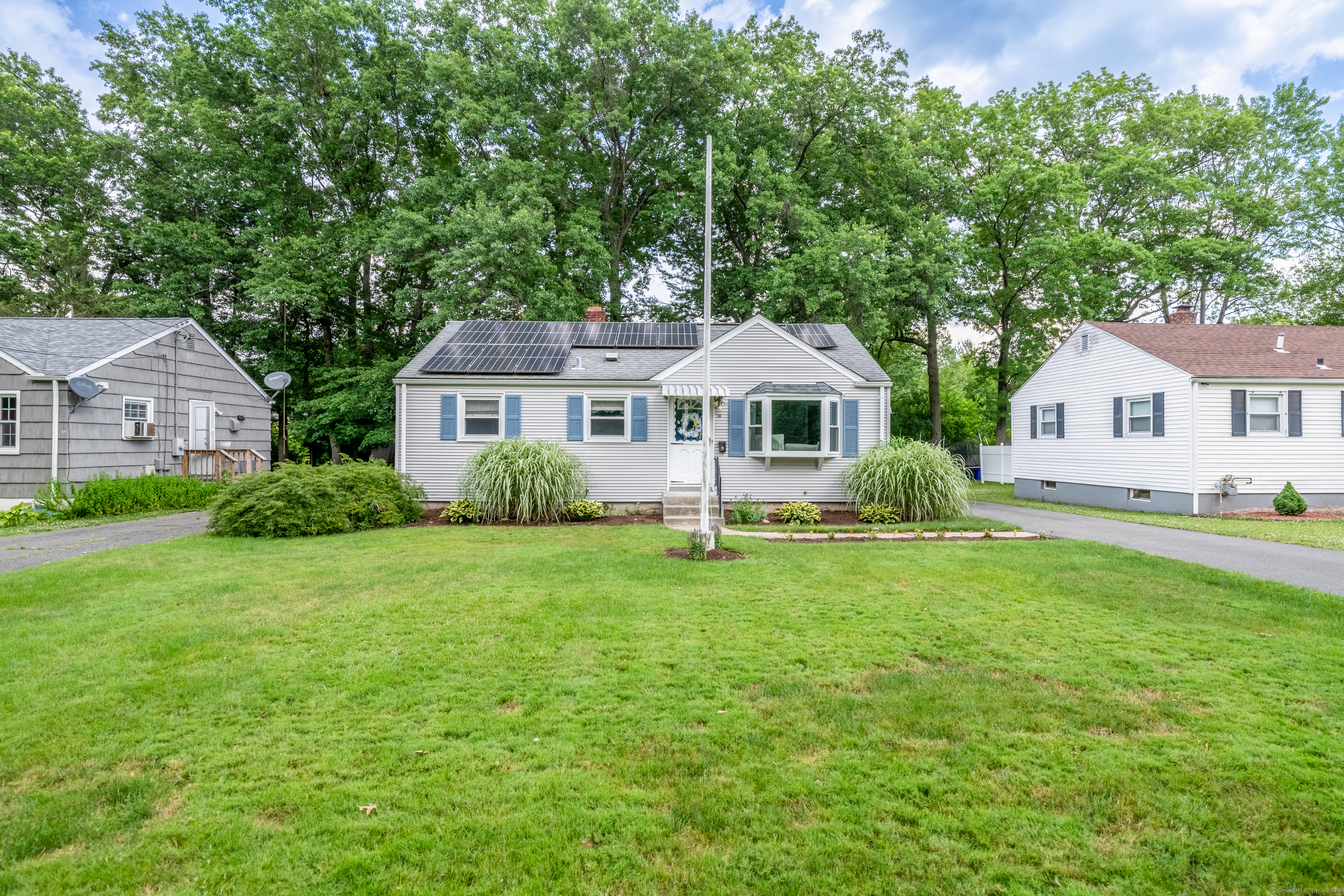14 Goodwin Park Road Wethersfield, CT 06109 - Photo 1 of 1