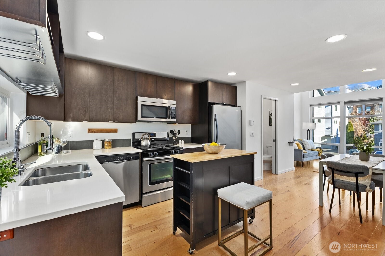 3646 36th Avenue South, Unit A Seattle, WA 98144 - Photo 8 of 34