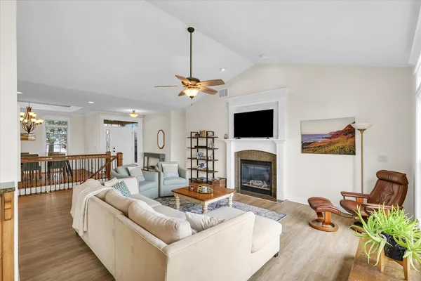 $534,900 | 5005 Stonebridge Drive, Champaign, IL 61822