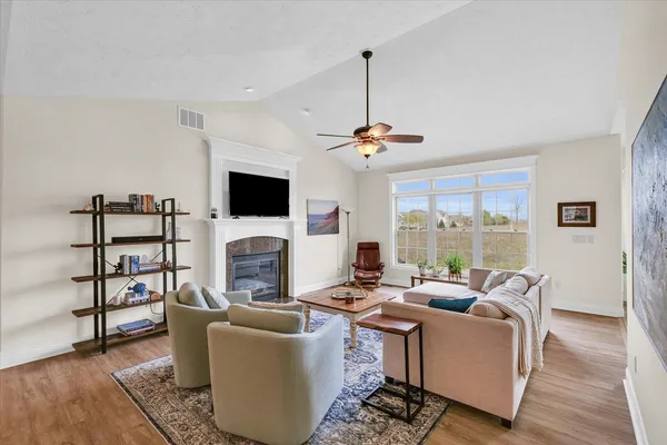 $534,900 | 5005 Stonebridge Drive, Champaign, IL 61822