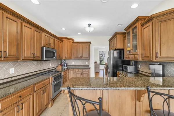 $534,900 | 5005 Stonebridge Drive, Champaign, IL 61822