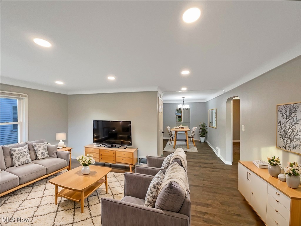 22220 Westwood Road Cleveland, OH 44126 - Photo 2 of 21 Virtually Staged