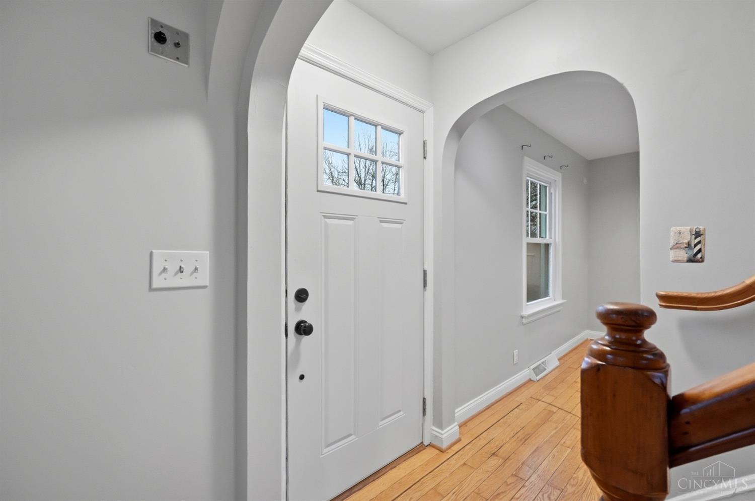440 West Sharon Road Springdale, OH 45246 - Photo 5 of 40