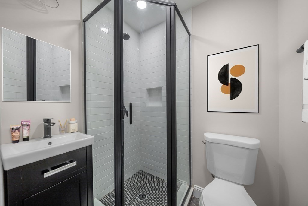 95 Endicott Street, Unit 2 Boston, MA 02113 - Photo 8 of 12