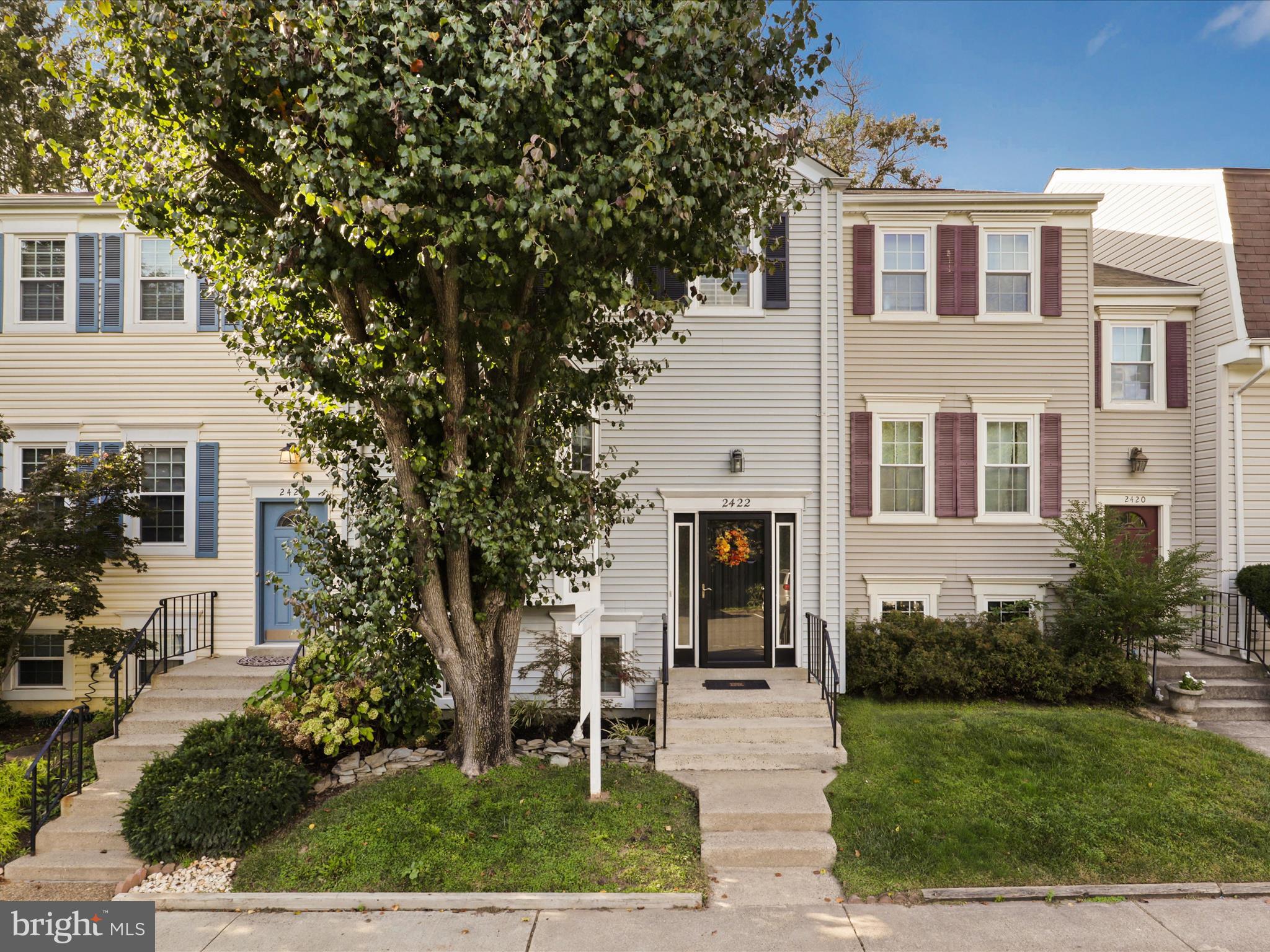 2422 Ridgehampton Court Reston, VA 20191 - Photo 2 of 43