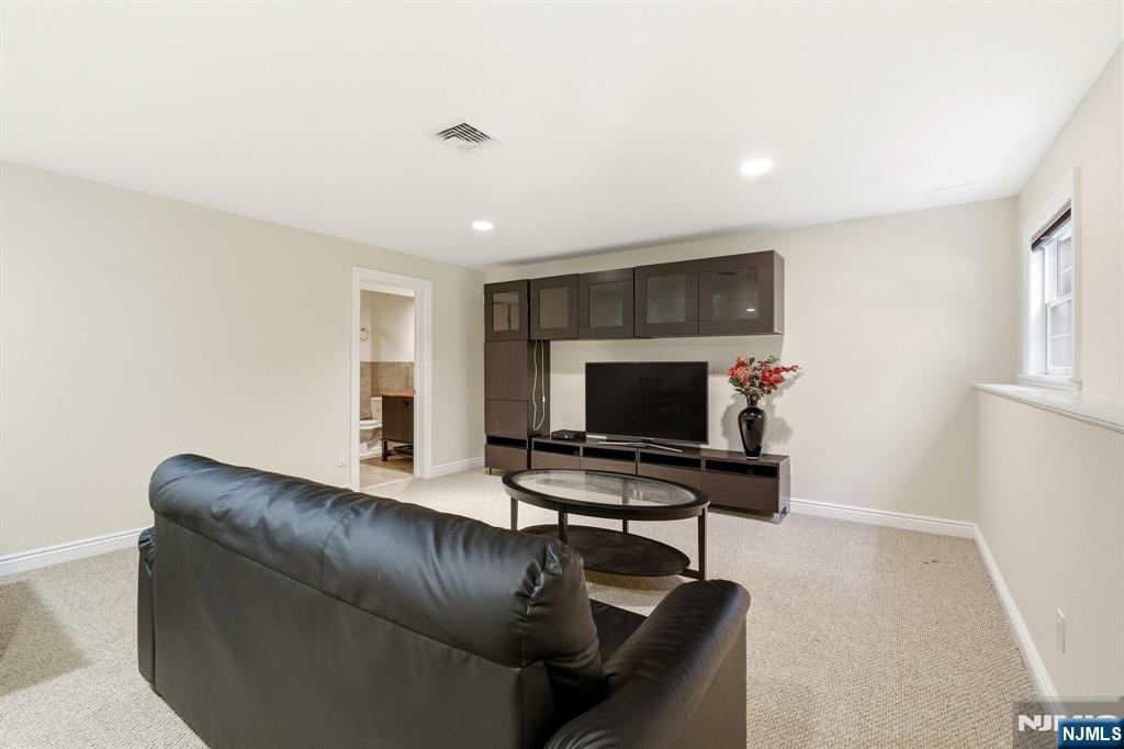 42 Spring Valley Road Montvale, NJ 07645 - Photo 40 of 50