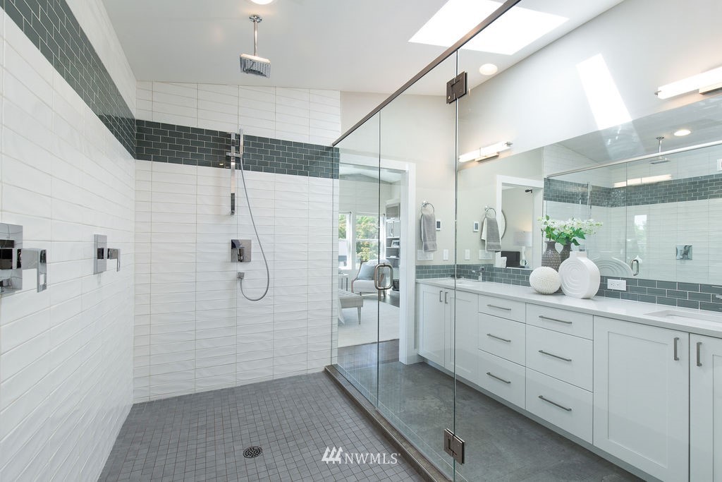 700 North 76th Street Seattle, WA 98103 - Photo 17 of 32 Gallery Image 17