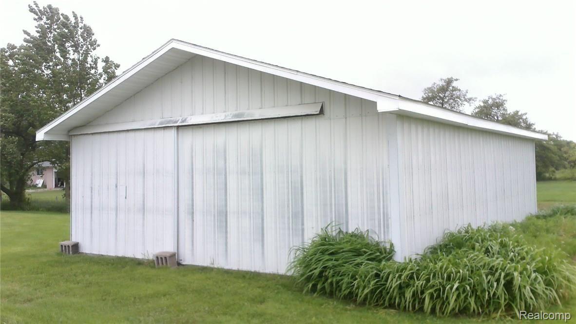 10795 Norman Road Yale, MI 48097 - Photo 24 of 26 WIN_20170606_14_02_40_Pro.jpg