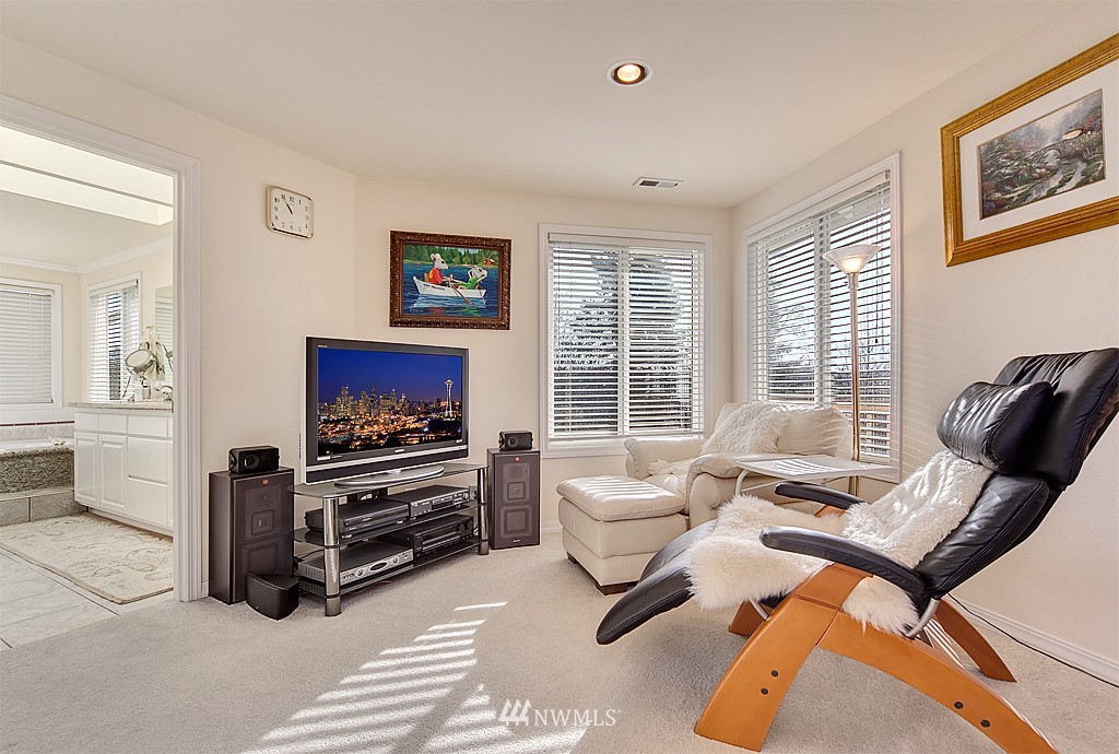14521 144th Place Southeast Renton, WA 98059 - Photo 12 of 16 Gallery Image 12