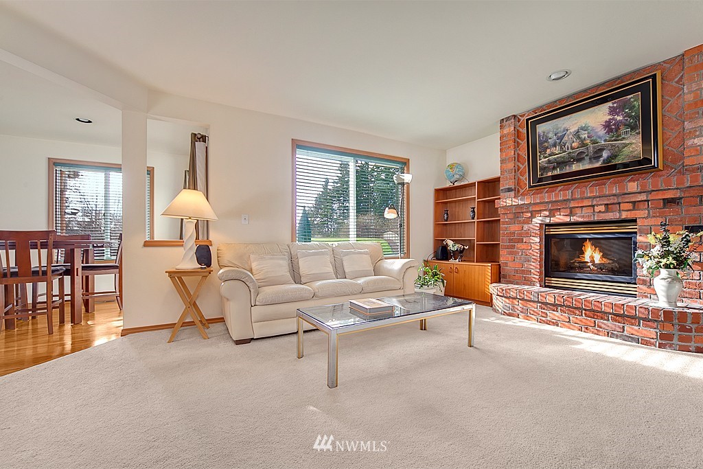 14521 144th Place Southeast Renton, WA 98059 - Photo 9 of 16 Gallery Image 9