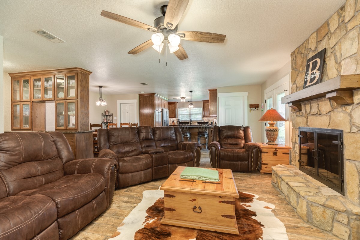 1412 Buchta Road Angleton, TX 77515 - Photo 26 of 48