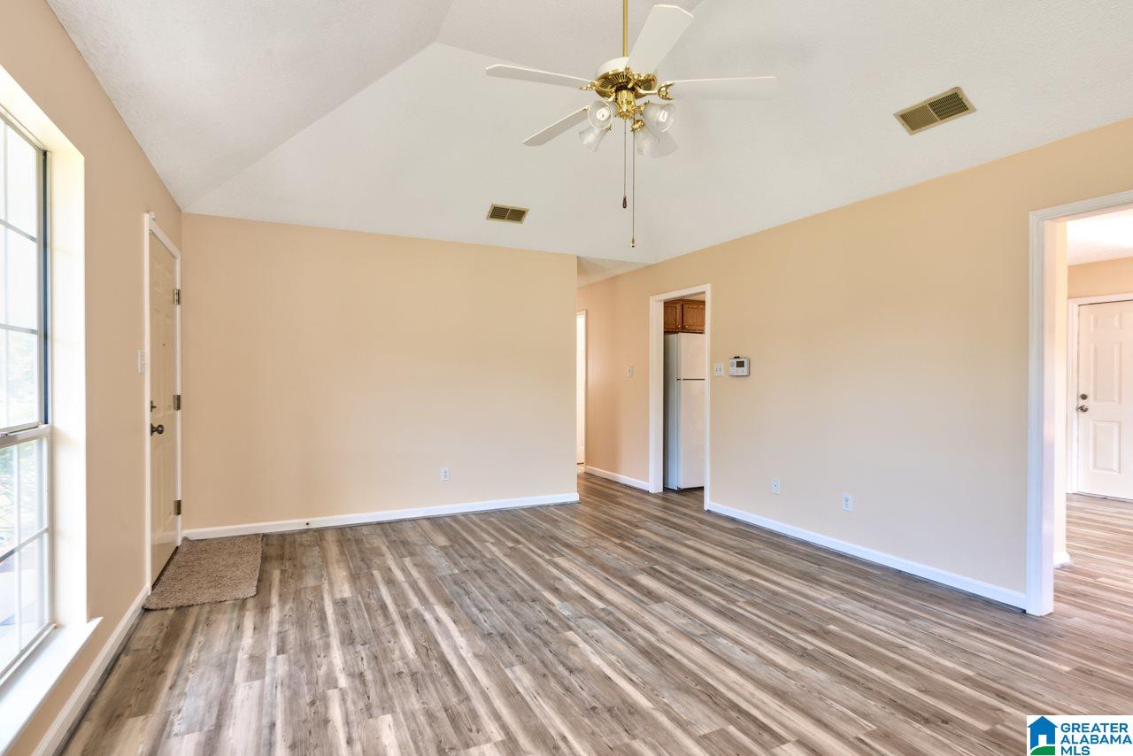 177 Stonebridge Circle Pelham, AL 35124 - Photo 5 of 27