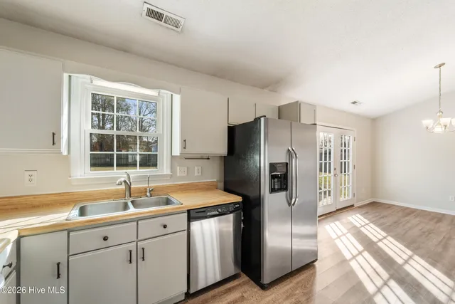 $1,695 | 500 Fieldstone Place, Jacksonville, NC 28546