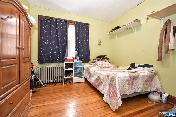 $580,000 | 423 North 8th Street, Fairview, NJ 07022