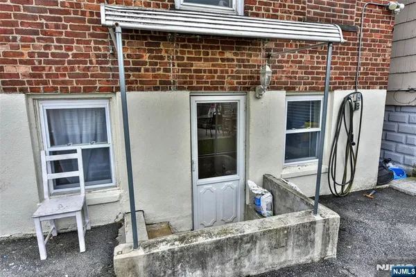 $580,000 | 423 North 8th Street, Fairview, NJ 07022