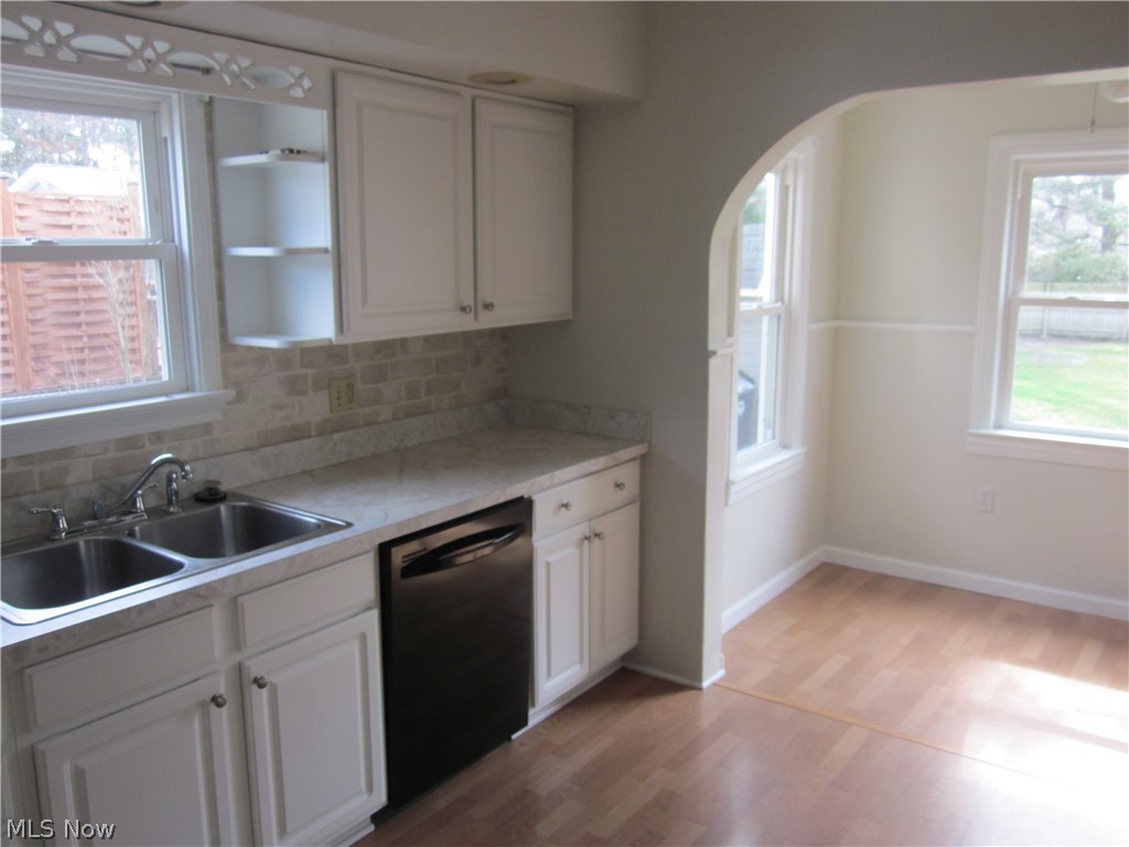 3696 West Park Road Cleveland, OH 44111 - Photo 9 of 22 Gallery Image 9