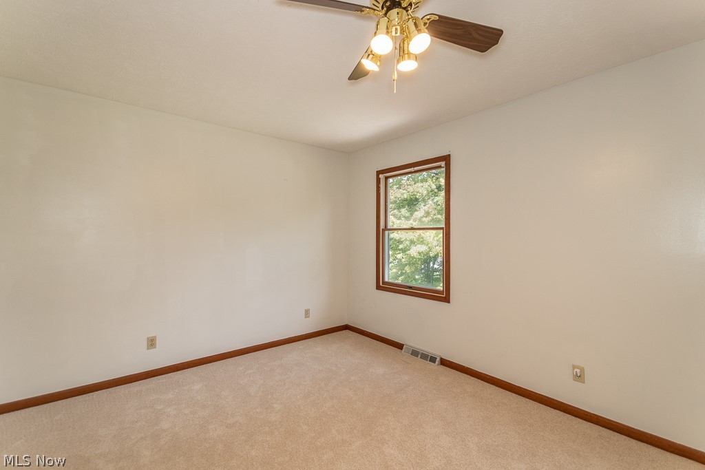 33065 Cedar Road Mayfield Heights, OH 44124 - Photo 20 of 29
