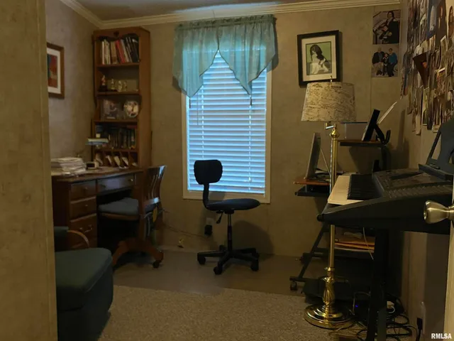 $147,000 | 557 Twin Oaks Drive, Cobden, IL 62920