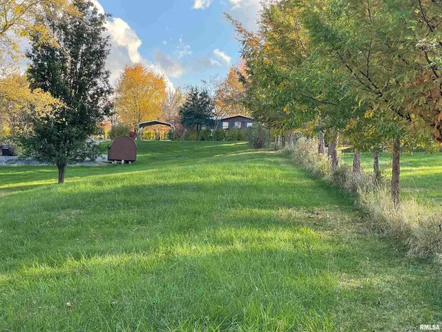 $147,000 | 557 Twin Oaks Drive, Cobden, IL 62920