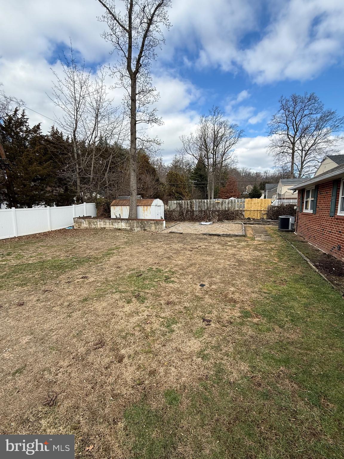3206 Manor Road Huntingdon Valley, PA 19006 - Photo 34 of 37 a view of a yard with a house