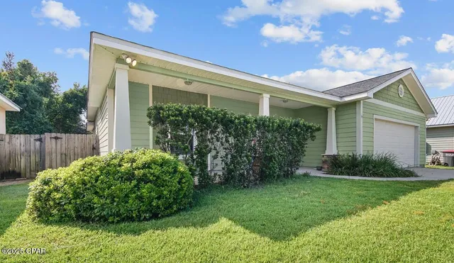 $2,800 | 102 Pura Vida Court, Panama City Beach, FL 32413