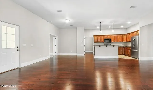 $2,700 | 102 Pura Vida Court, Panama City Beach, FL 32413