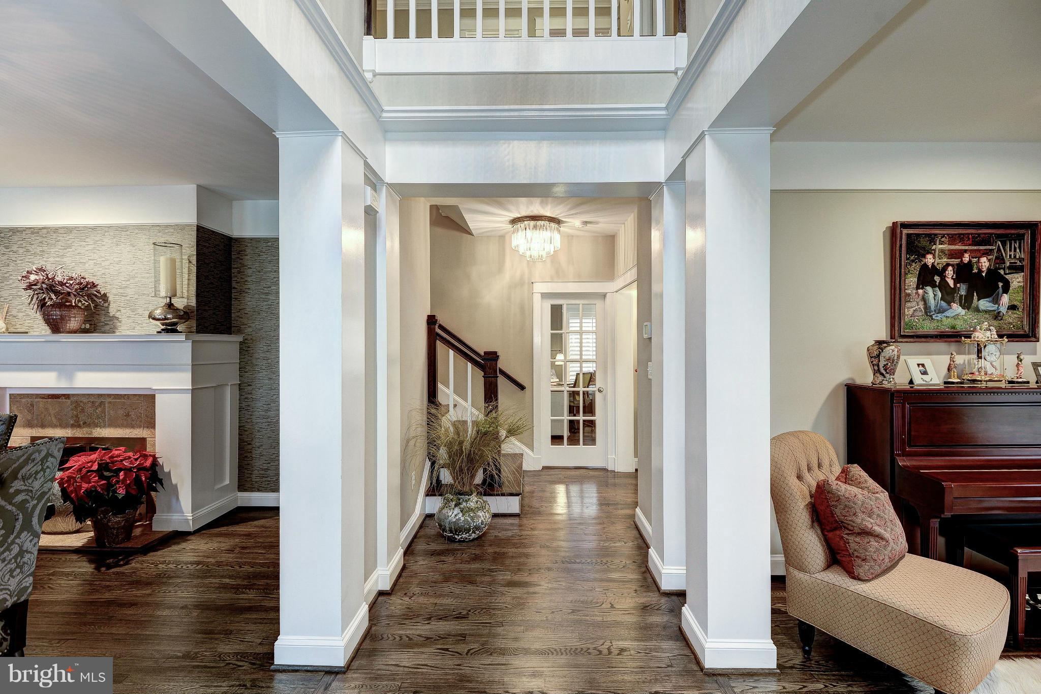 1901 Kirby Road McLean, VA 22101 - Photo 2 of 29 Hardwood flrs, rich trim, plantation shutters