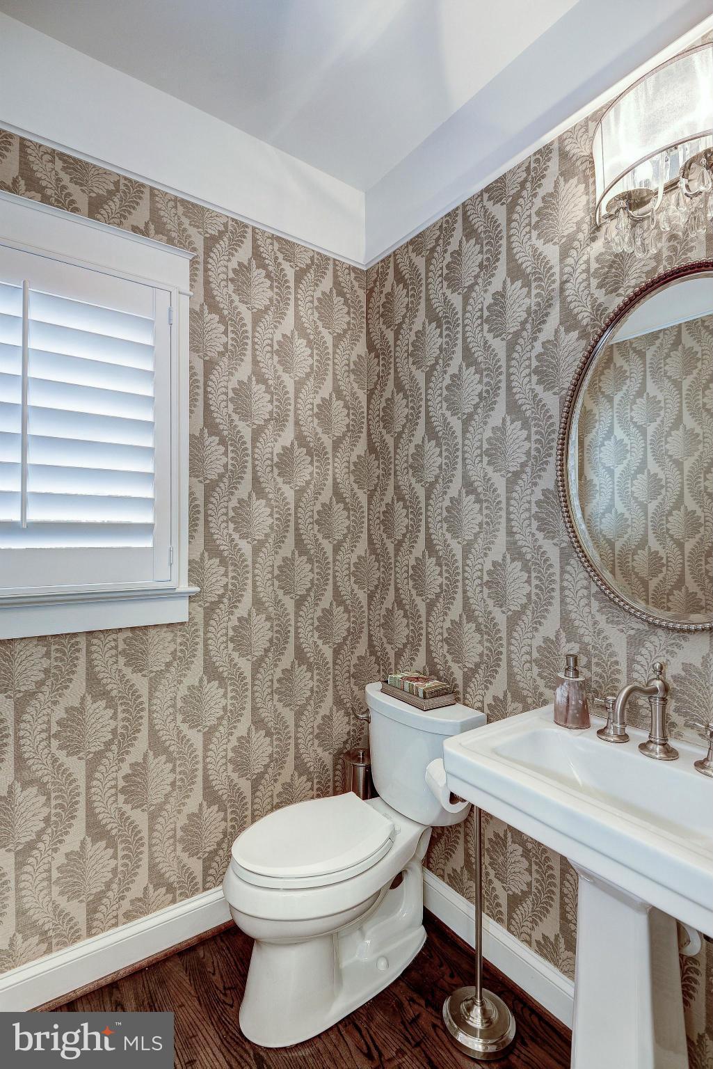 1901 Kirby Road McLean, VA 22101 - Photo 14 of 29 Powder Rm w/ sconce wall light, pedestal sink