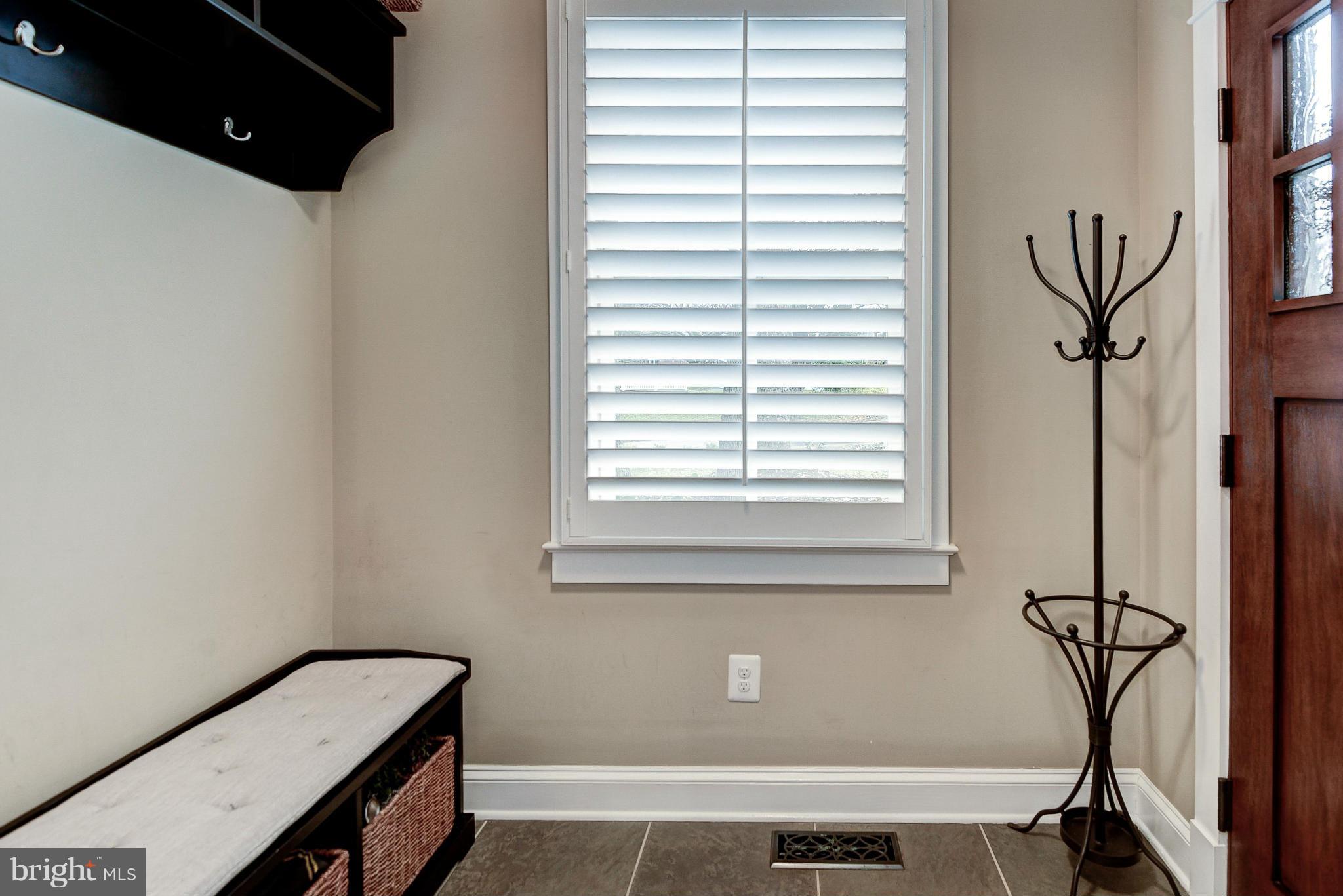 1901 Kirby Road McLean, VA 22101 - Photo 15 of 29 Family side door entry w/cubby and bench space