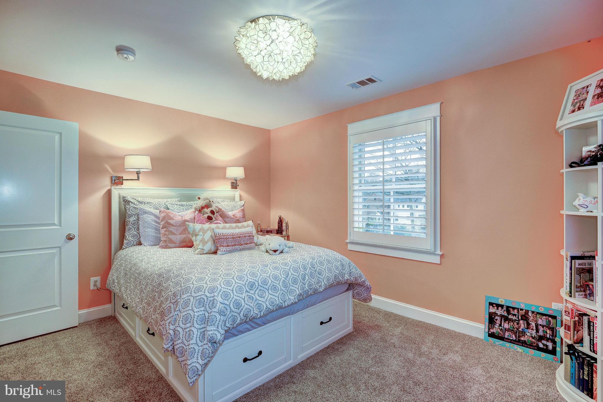 1901 Kirby Road McLean, VA 22101 - Photo 22 of 29 Bedroom 3 with walk-in closet and great details
