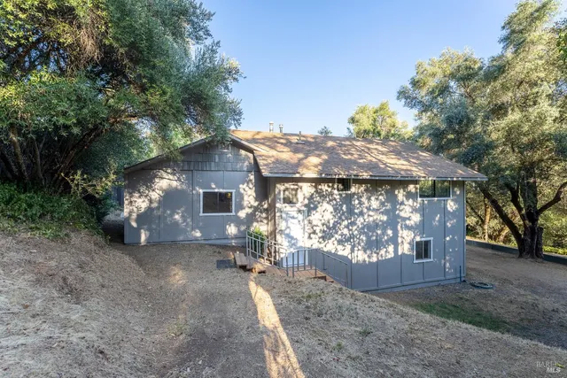 $465,000 | 301 Crestview Drive, Ukiah, CA 95482