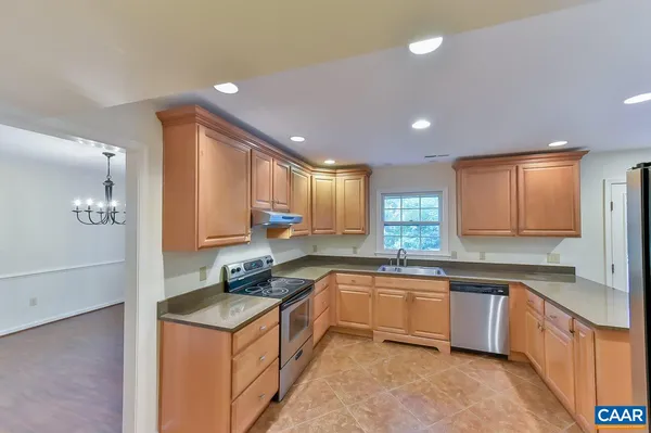 $3,000 | 1012 Wildmere Place, Charlottesville, VA 22901
