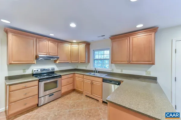 $3,000 | 1012 Wildmere Place, Charlottesville, VA 22901