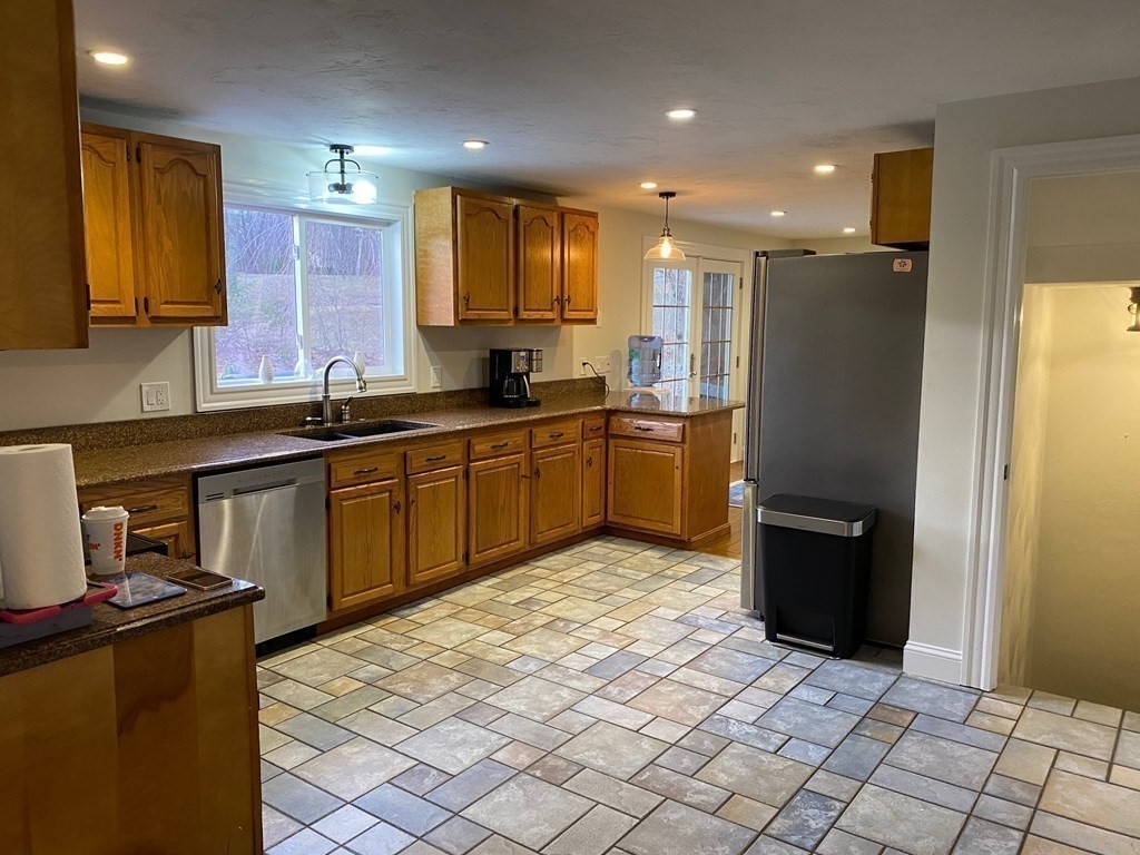 7 Sanfred Road Leicester, MA 01524 - Photo 16 of 25 Gallery Image 16