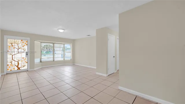 $3,900 | 5225 Mayo Street, Hollywood, FL 33021