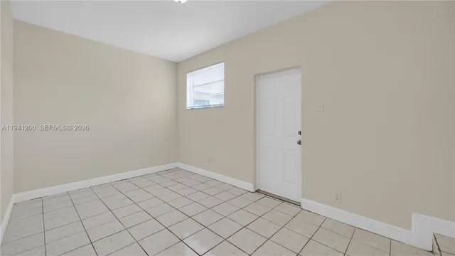 $3,900 | 5225 Mayo Street, Hollywood, FL 33021