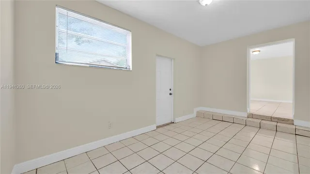 $3,900 | 5225 Mayo Street, Hollywood, FL 33021