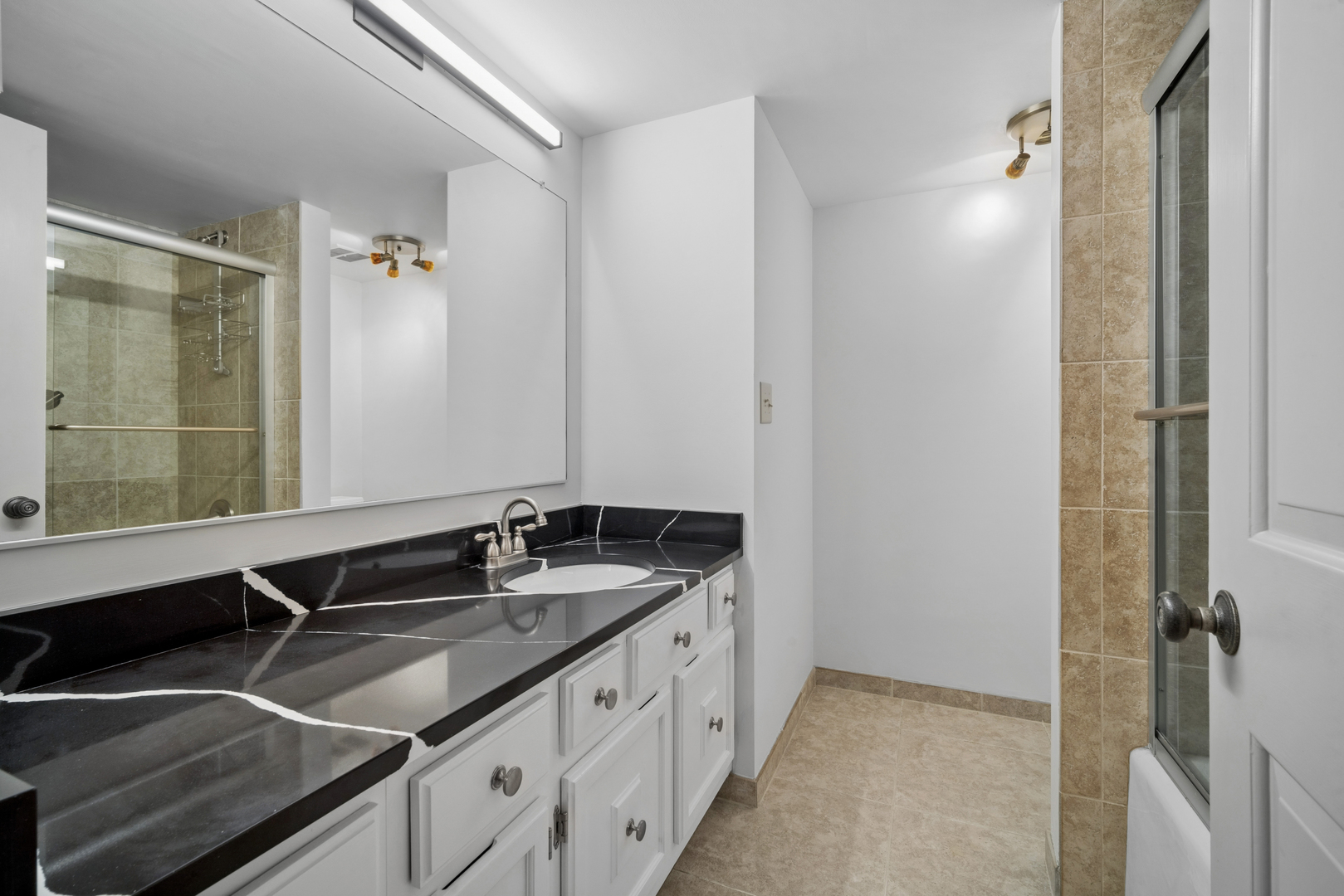 1671 Mission Hills Road, Unit 206 Northbrook, IL 60062 - Photo 14 of 17